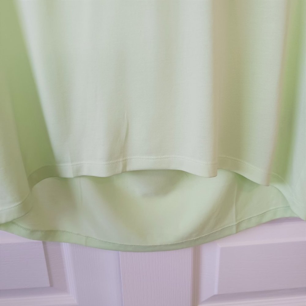 Banana Republic Women's Sandwash Modal Green Short Sleeve Back Drape Top Size L - Picture 5 of 9